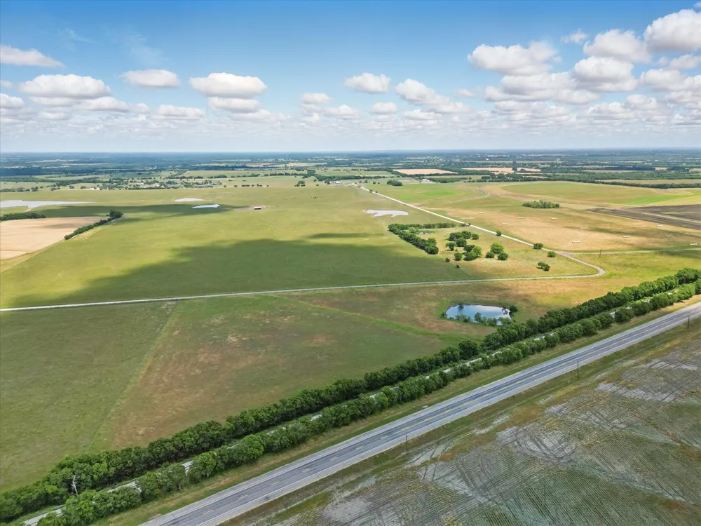 6500 County Road 1050 Celeste, TX 75423