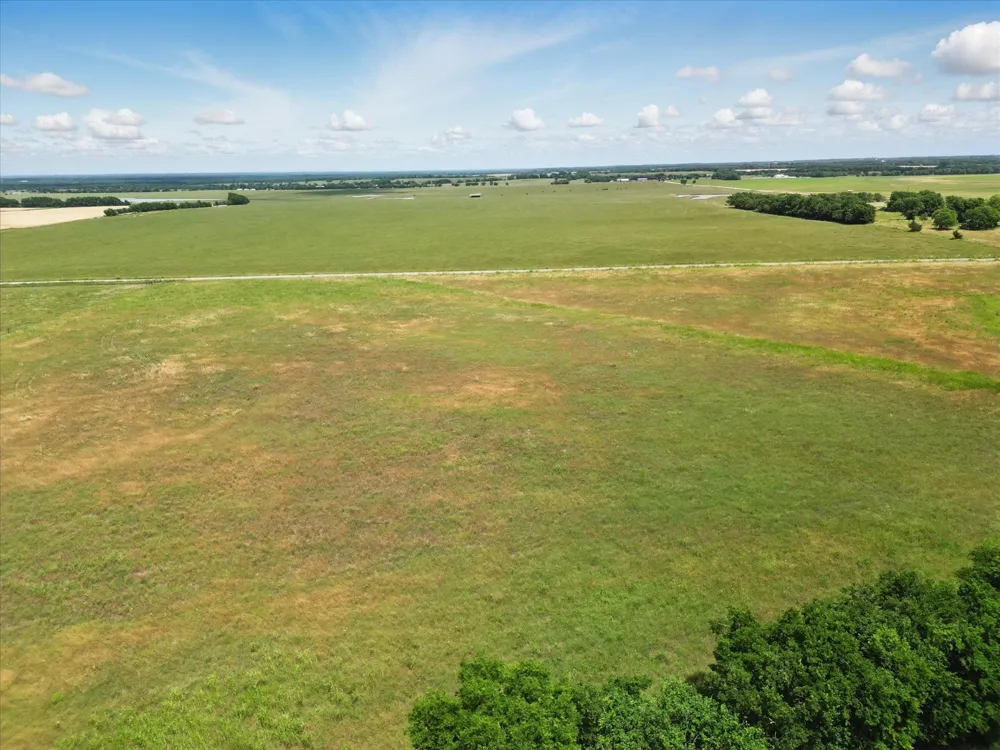 6500 County Road 1050 Celeste, TX 75423