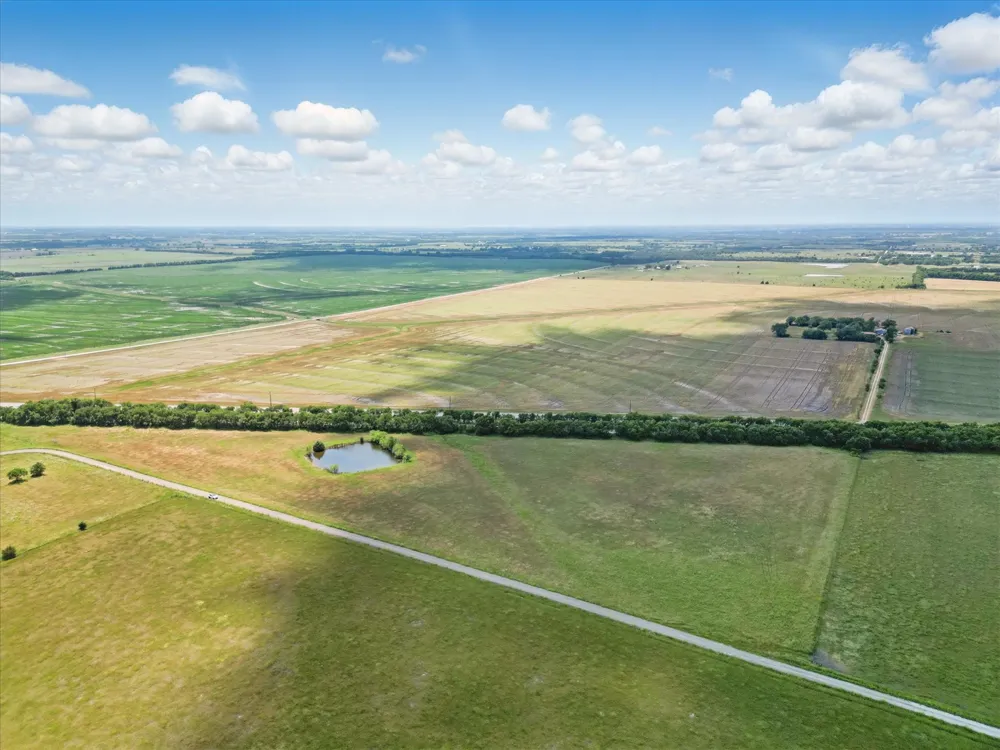 6500 County Road 1050 Celeste, TX 75423
