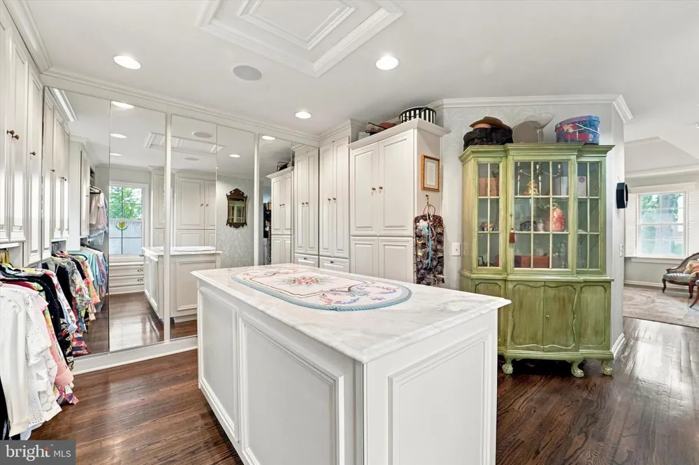 19 HIGHFIELD LANE Wayne, PA 19087