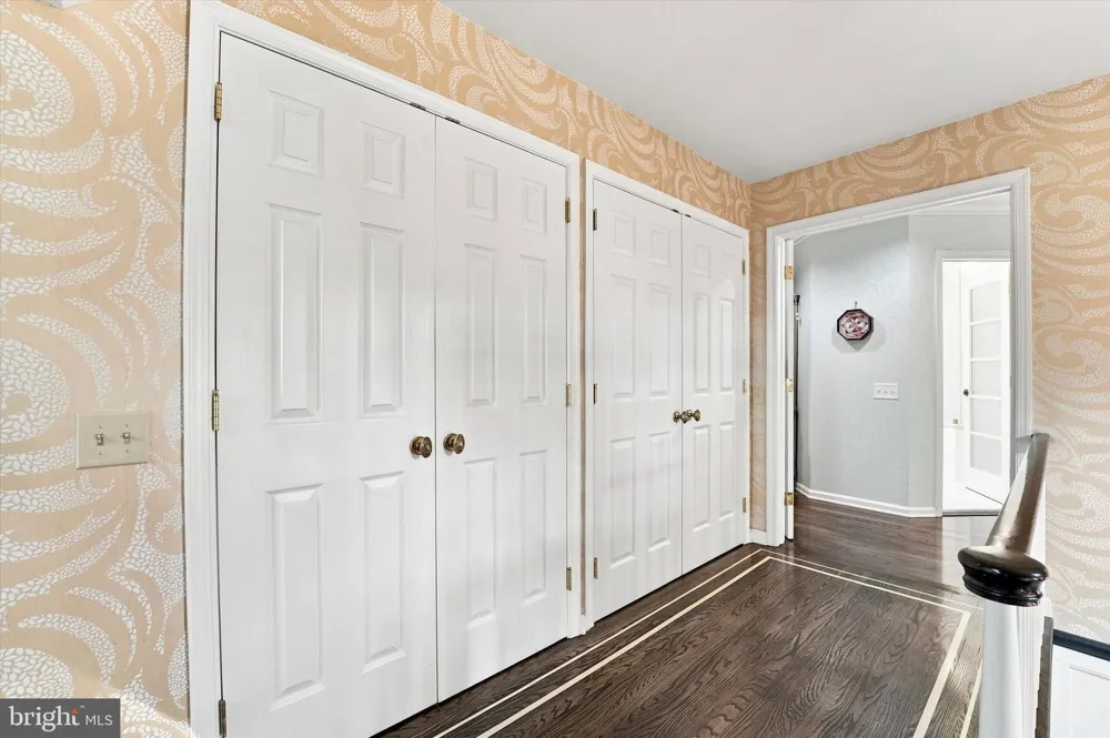 19 HIGHFIELD LANE Wayne, PA 19087