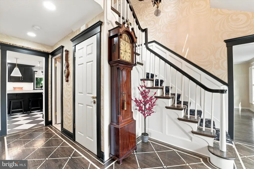 19 HIGHFIELD LANE Wayne, PA 19087