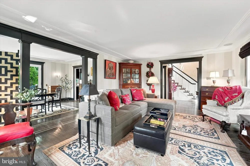 19 HIGHFIELD LANE Wayne, PA 19087