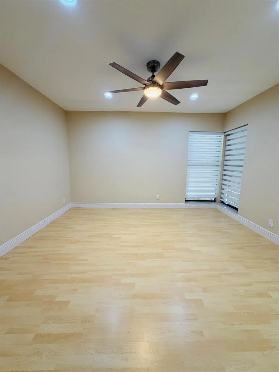 3939 NE 5th Avenue #A206 Boca Raton, FL 33431