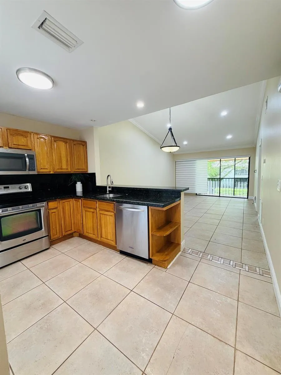 3939 NE 5th Avenue #A206 Boca Raton, FL 33431