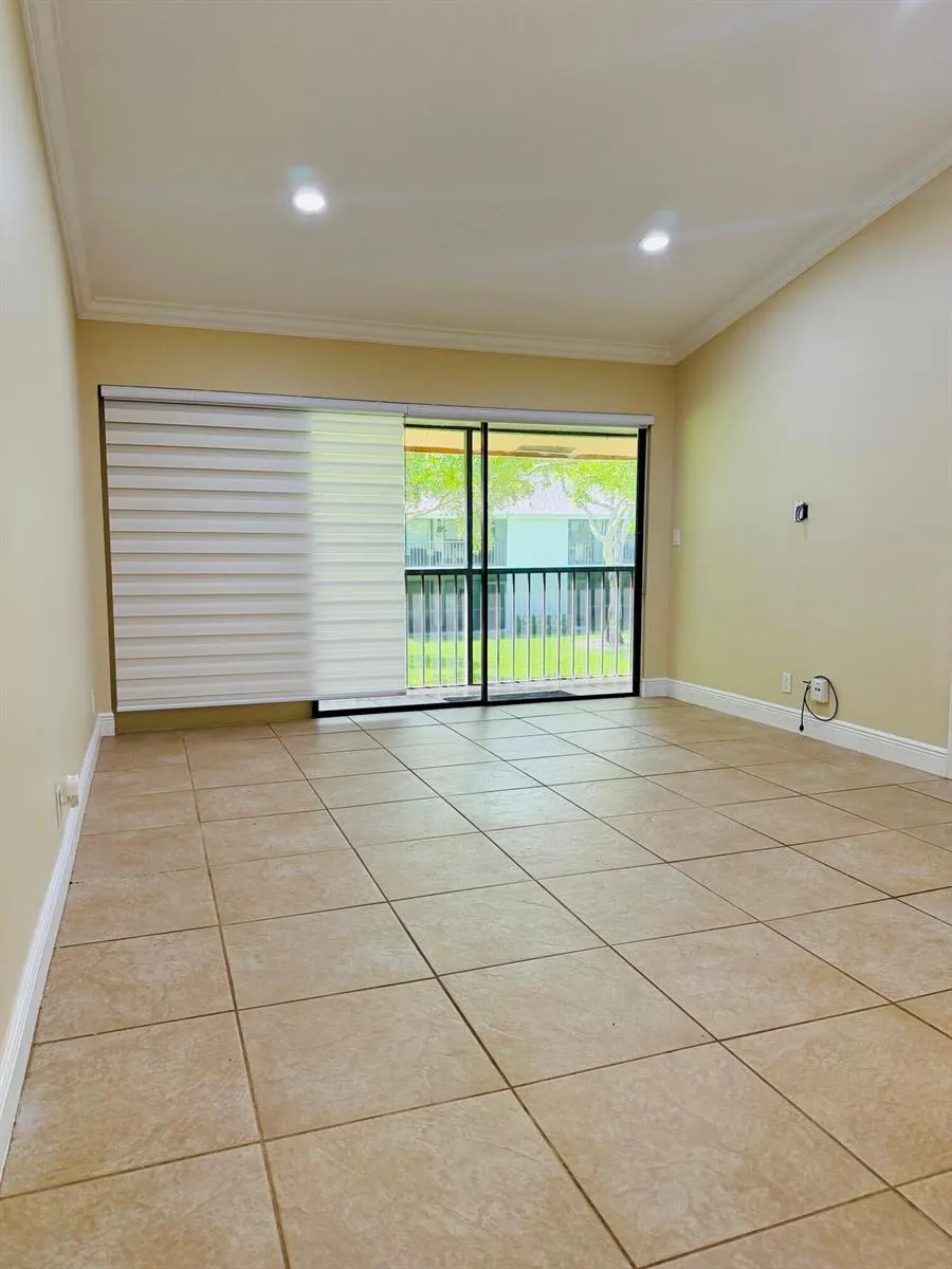 3939 NE 5th Avenue #A206 Boca Raton, FL 33431
