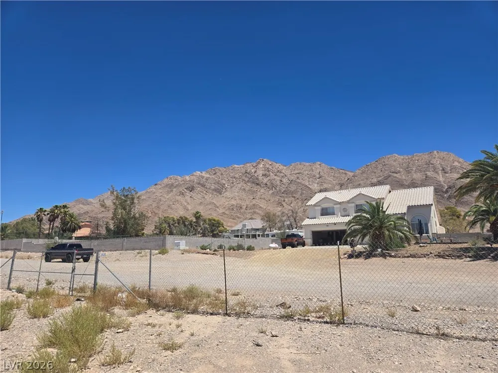 255 Vista Valley Street Las Vegas, NV 89110