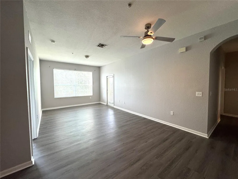 8660 BUCCILLI DRIVE #305 Orlando, FL 32829