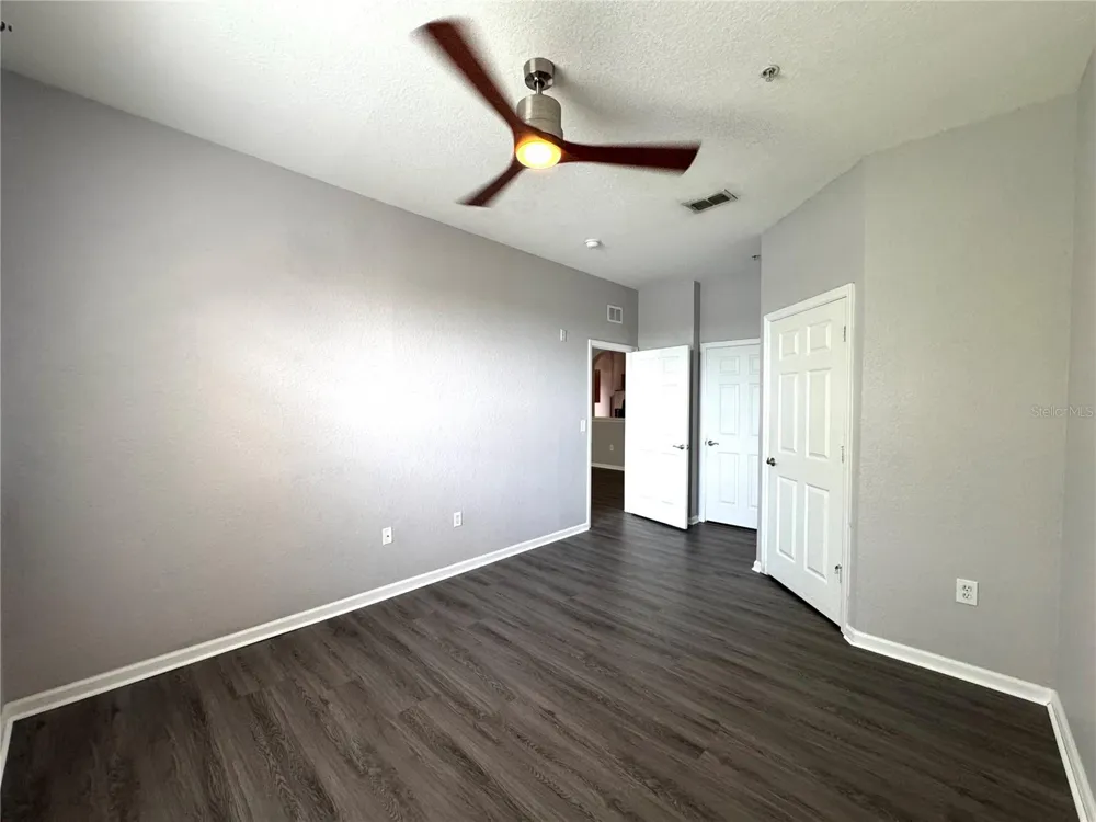 8660 BUCCILLI DRIVE #305 Orlando, FL 32829