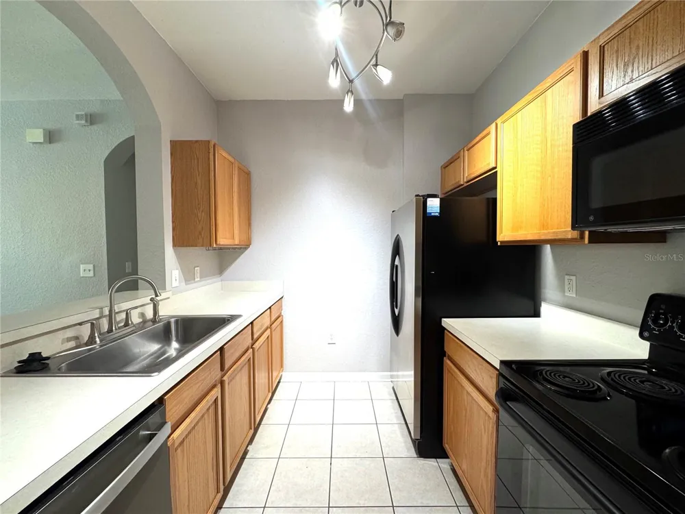 8660 BUCCILLI DRIVE #305 Orlando, FL 32829