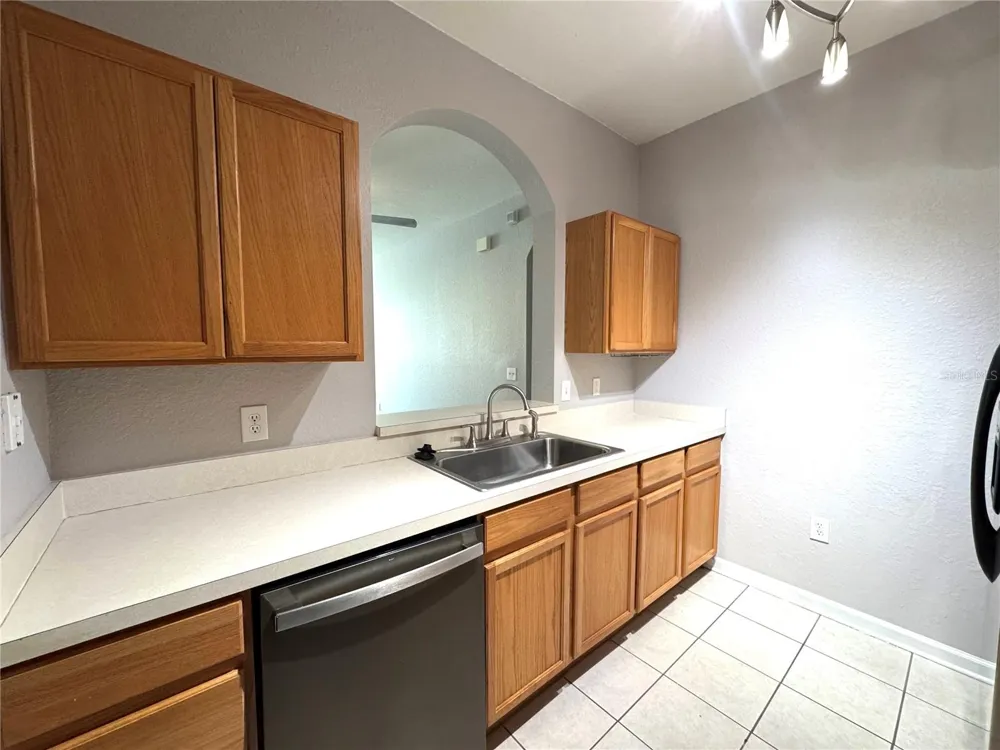 8660 BUCCILLI DRIVE #305 Orlando, FL 32829