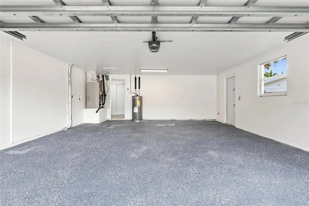 6646 GLADES WAY Sarasota, FL 34231