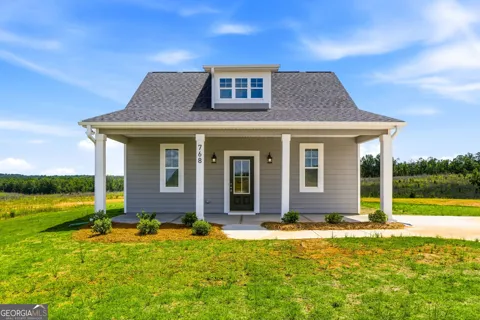 768 Primrose CIR