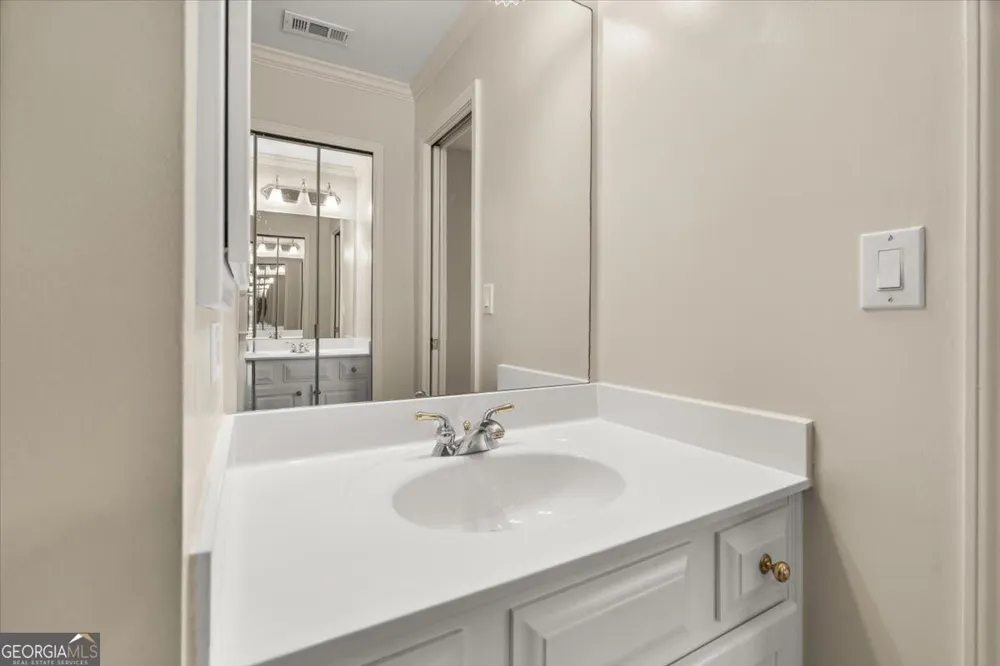 4372 Paces Point CIR SE Smyrna, GA 30080
