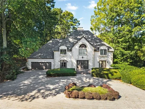 550 Atlanta Country Club Drive SE
