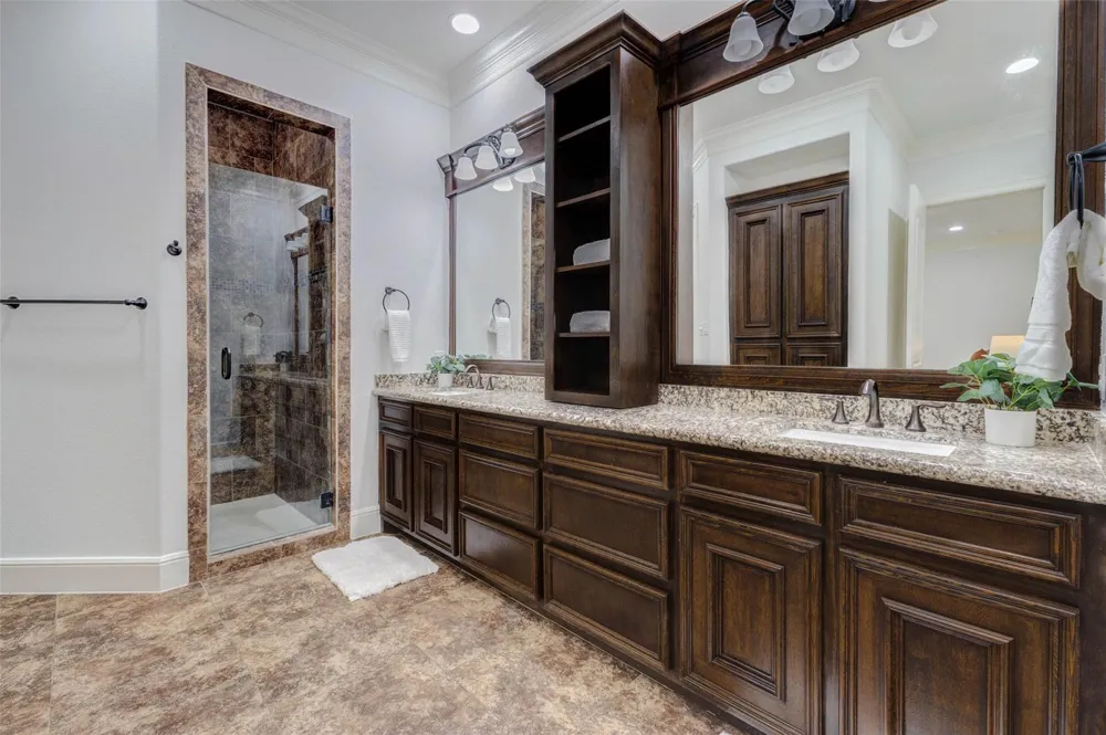 5327 Whitmore Street Fulshear, TX 77441