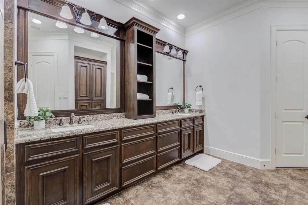 5327 Whitmore Street Fulshear, TX 77441