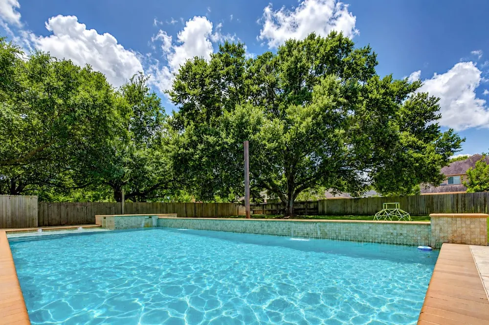 5327 Whitmore Street Fulshear, TX 77441