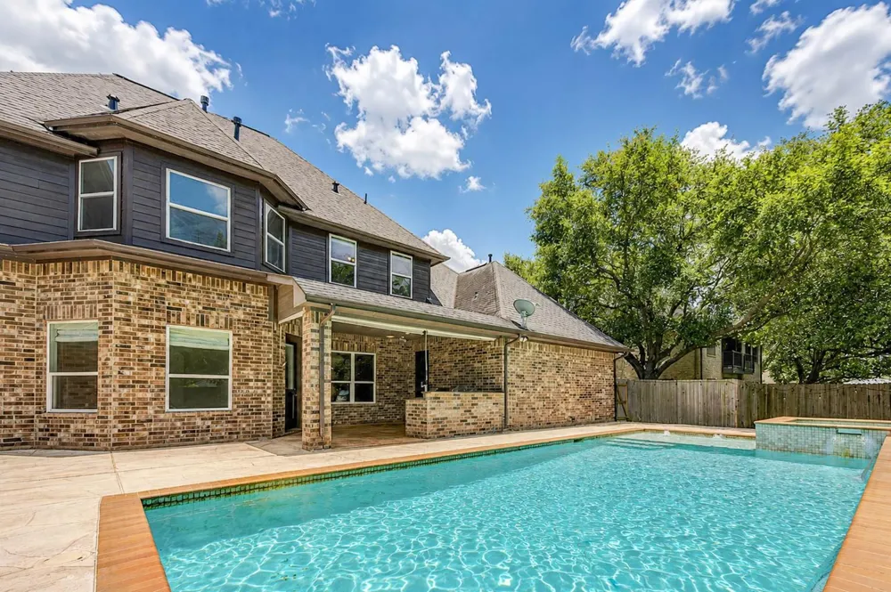 5327 Whitmore Street Fulshear, TX 77441