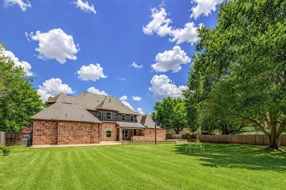 5327 Whitmore Street Fulshear, TX 77441