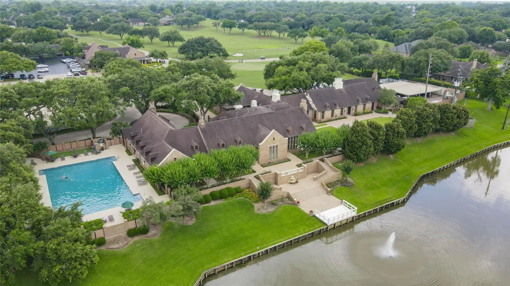 5327 Whitmore Street Fulshear, TX 77441
