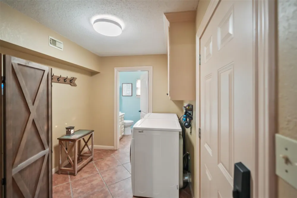 4409 Avenue J Santa Fe, TX 77510