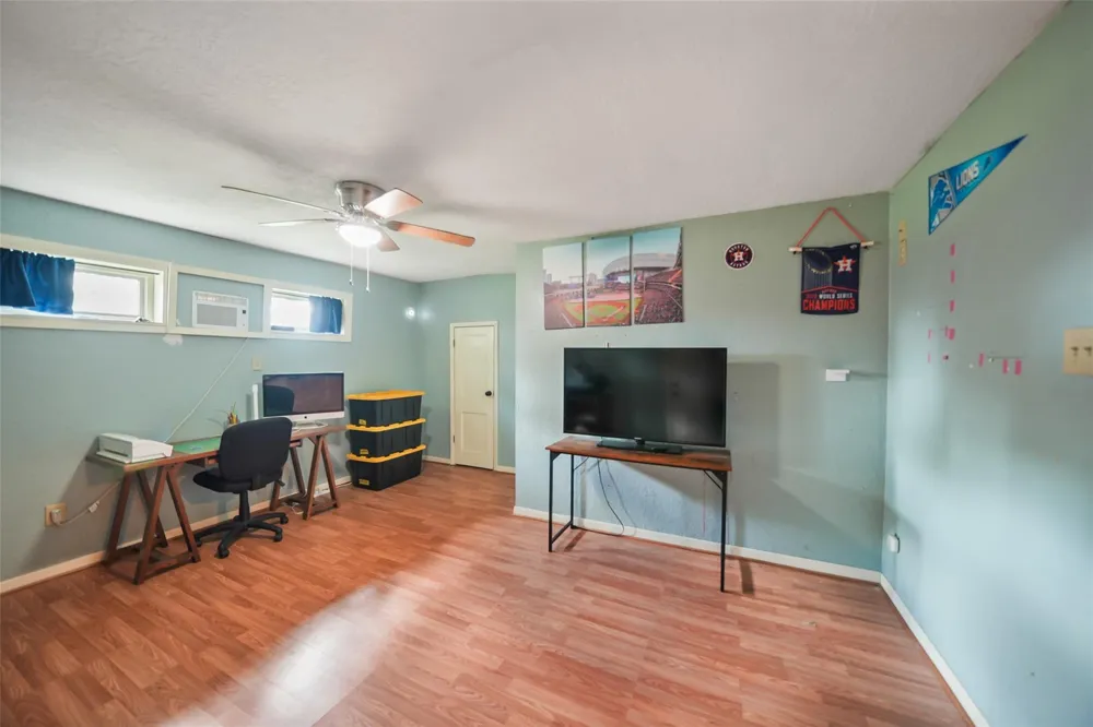 4409 Avenue J Santa Fe, TX 77510