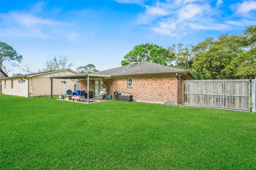 4409 Avenue J Santa Fe, TX 77510