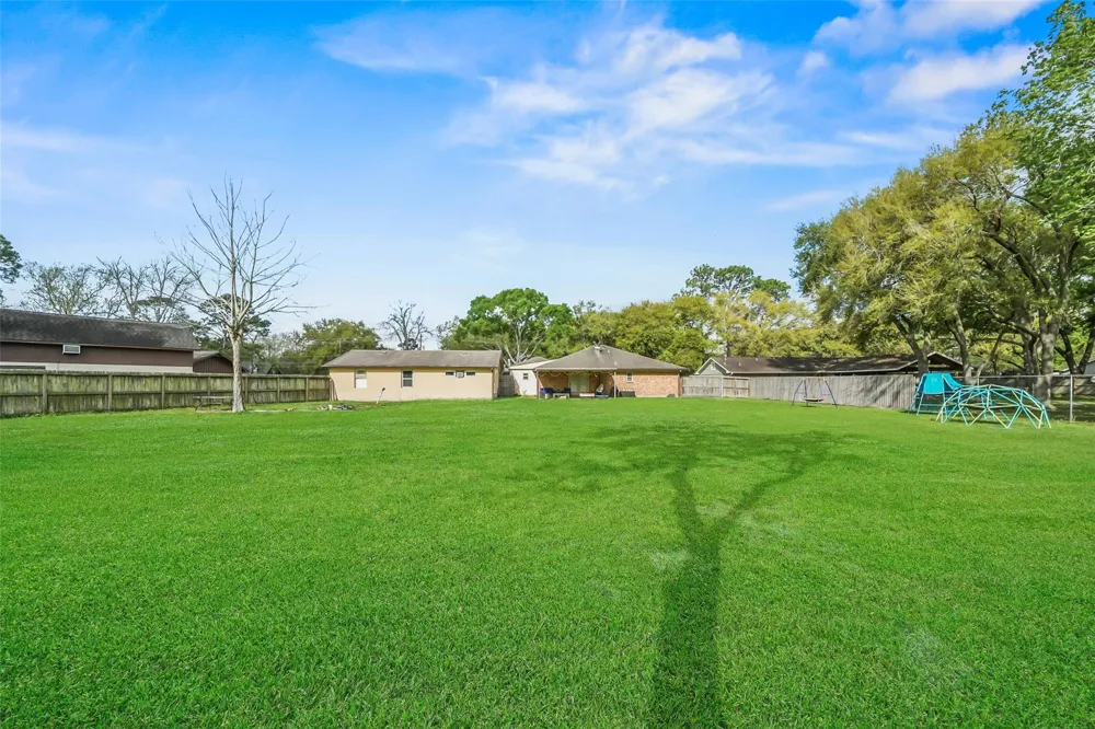 4409 Avenue J Santa Fe, TX 77510