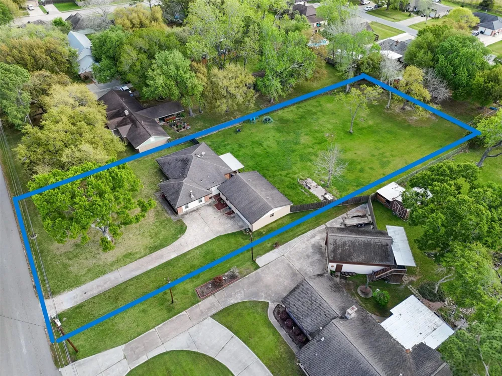 4409 Avenue J Santa Fe, TX 77510