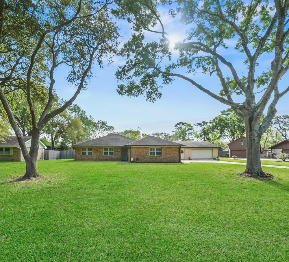 4409 Avenue J Santa Fe, TX 77510