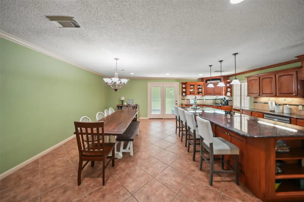 4409 Avenue J Santa Fe, TX 77510