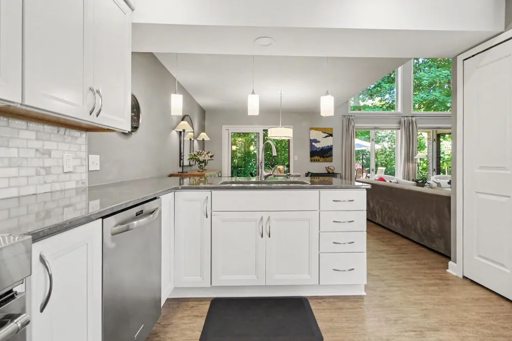 4608 Cottonwood Drive Ann Arbor, MI 48108