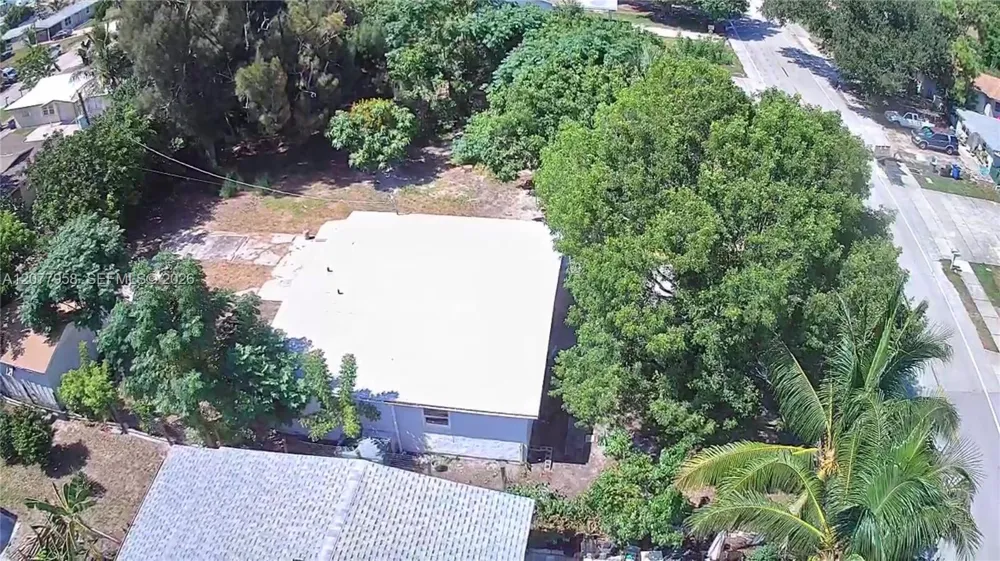 5438 Fourth Ave Fort Myers, FL 33907