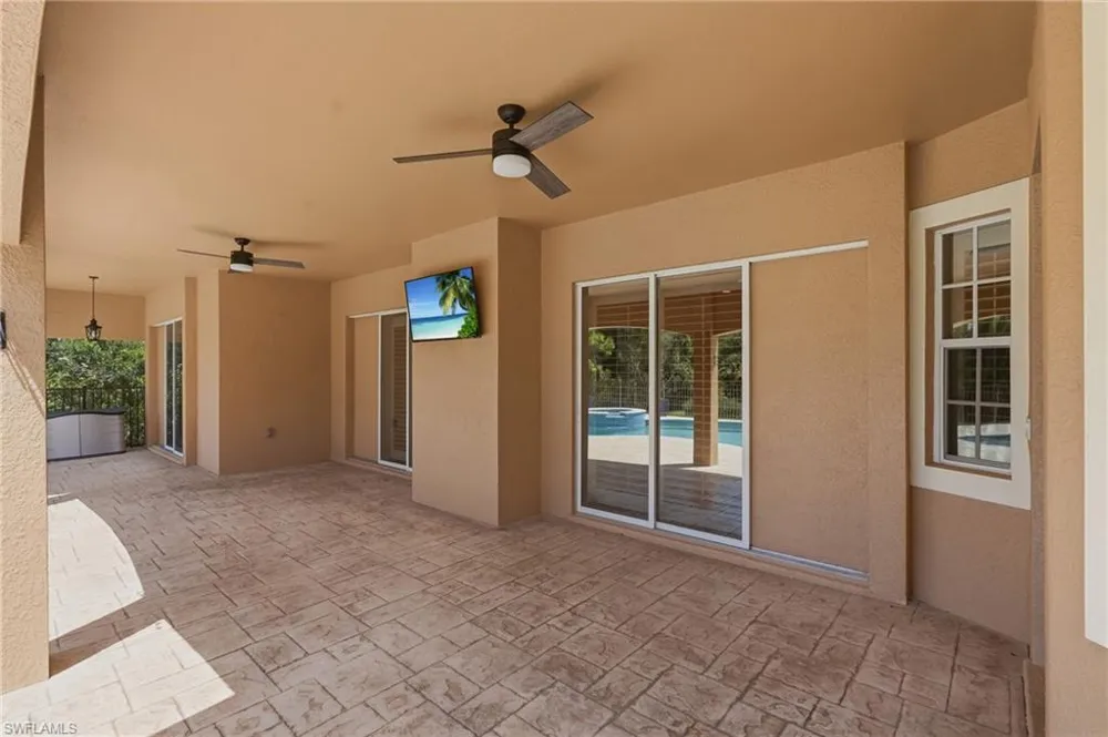18241 Riverwind Drive Alva, FL 33920