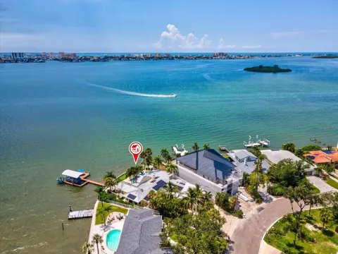 1828 VENETIAN POINT DRIVE