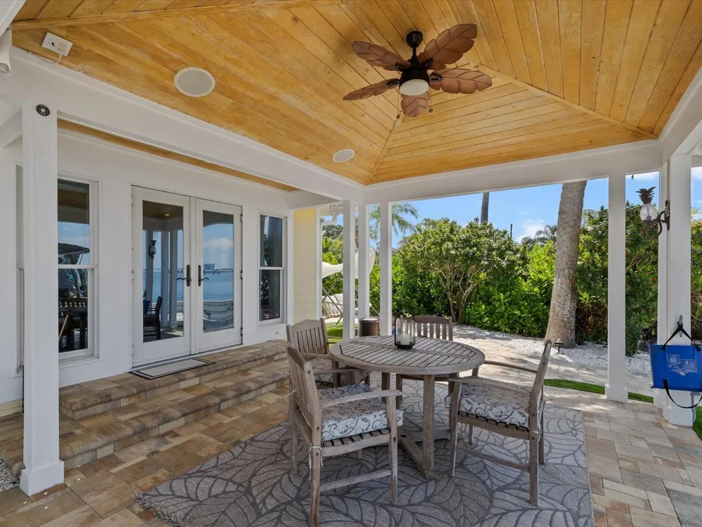 1828 VENETIAN POINT DRIVE Clearwater, FL 33755