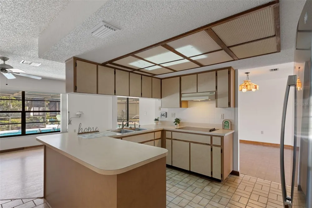 9009 HEATHER BOULEVARD Weeki Wachee, FL 34613