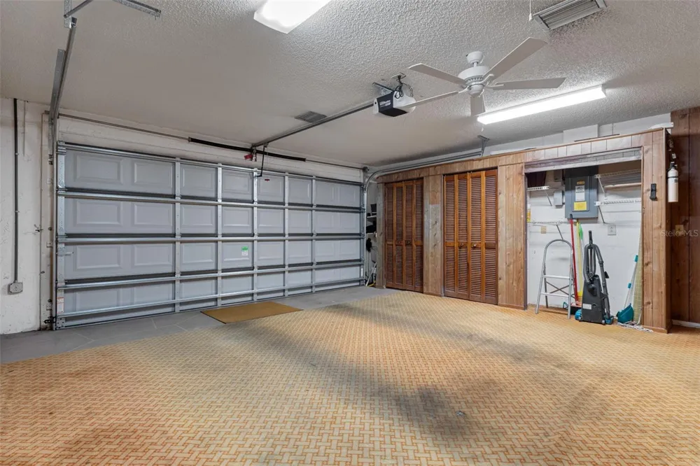 9009 HEATHER BOULEVARD Weeki Wachee, FL 34613