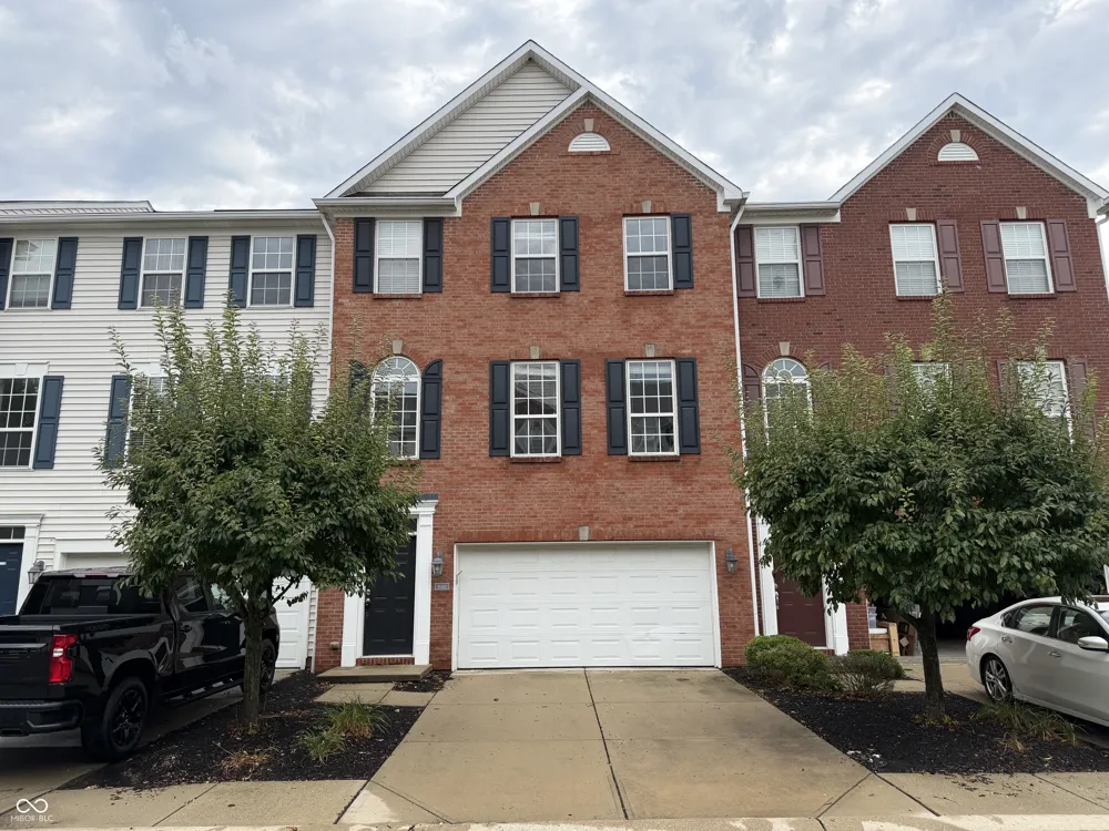 9461 Tanhurst Drive Indianapolis, IN 46250