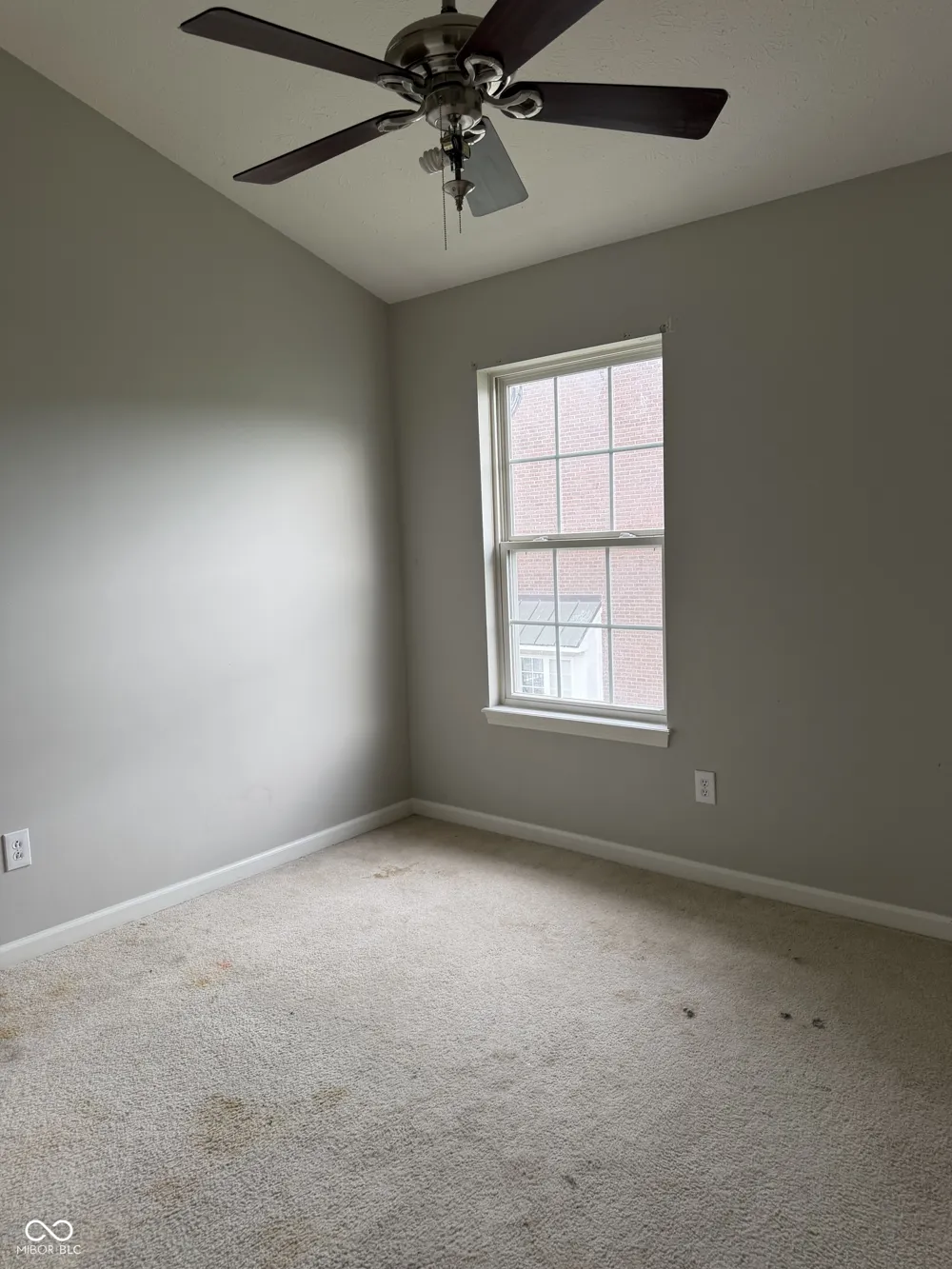 9461 Tanhurst Drive Indianapolis, IN 46250
