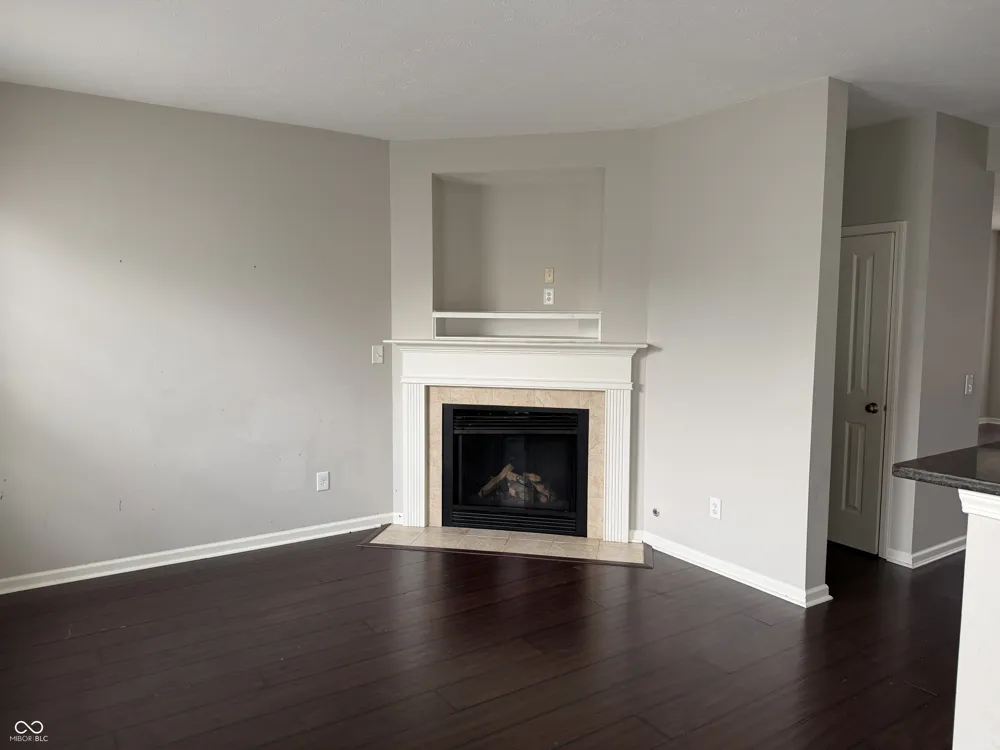 9461 Tanhurst Drive Indianapolis, IN 46250