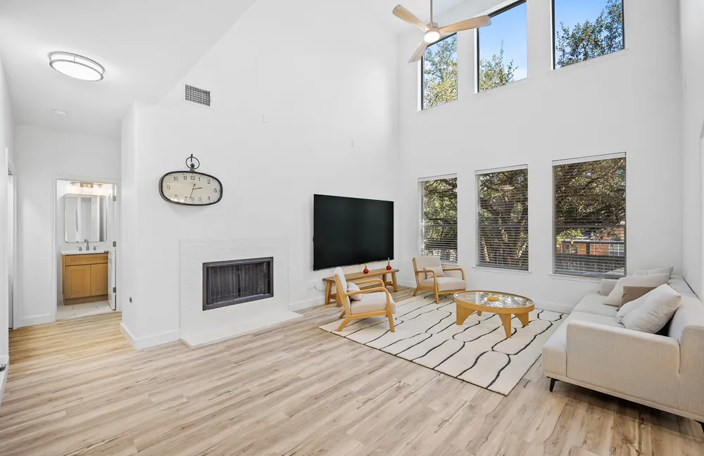 313 El Socorro Lane Austin, TX 78732