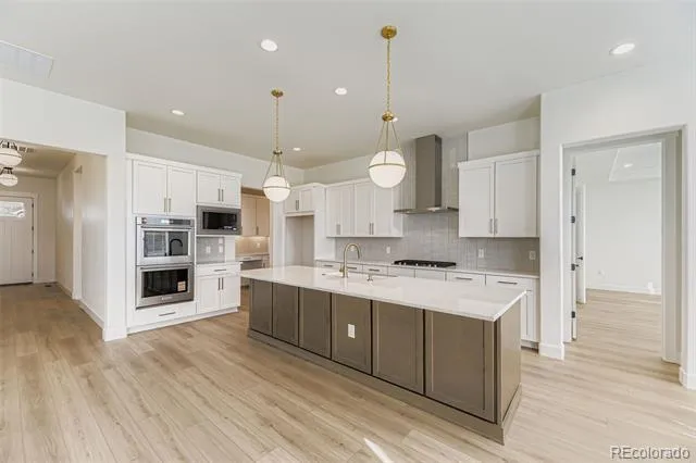 9046 S Shawnee Court Aurora, CO 80016