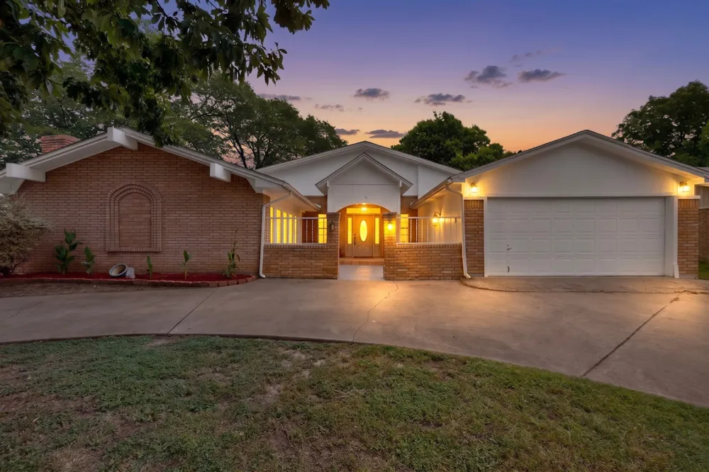 3317 Old Hickory Trail Forest Hill, TX 76140