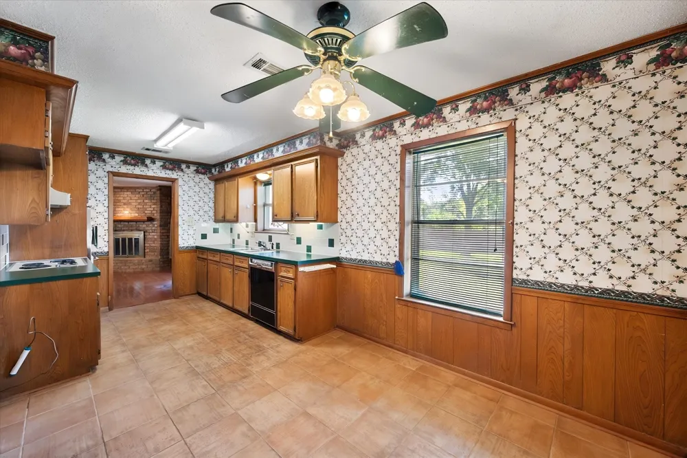 313 Wesley Corsicana, TX 75110