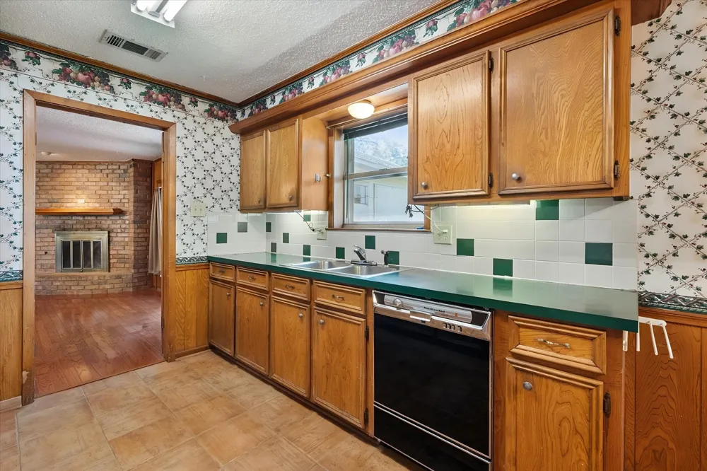 313 Wesley Corsicana, TX 75110