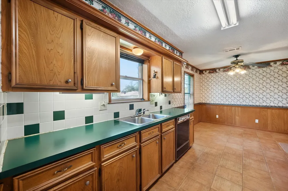 313 Wesley Corsicana, TX 75110
