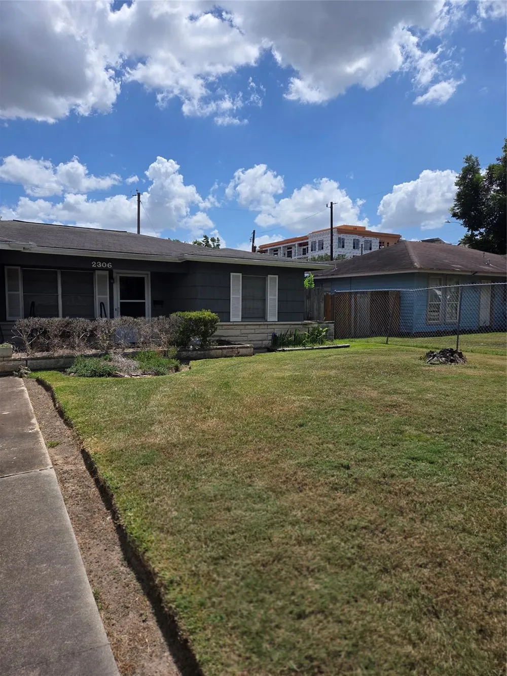 2306 Reinerman Street Houston, TX 77007