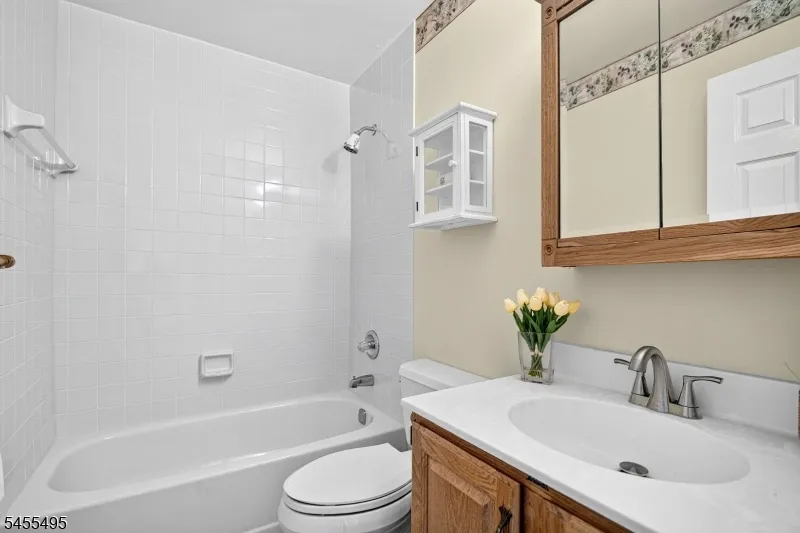 46 Waverly Pl South Brunswick, NJ 08852